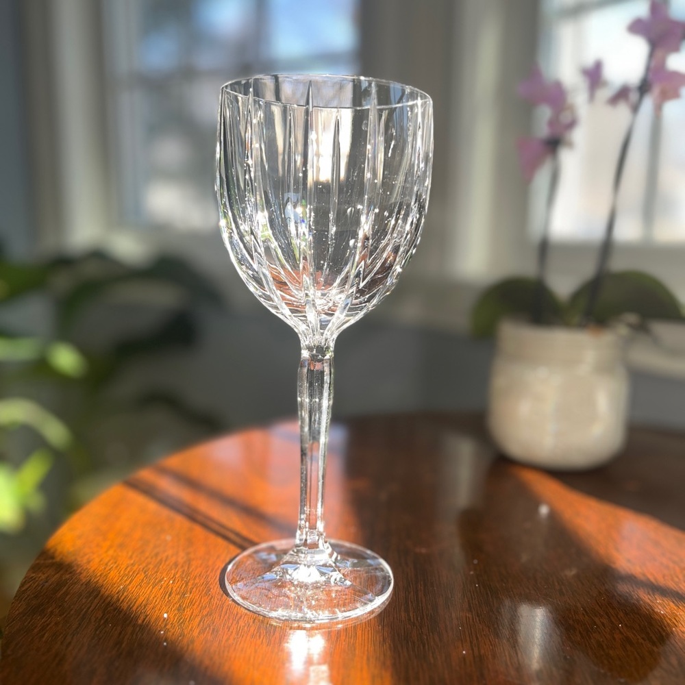 Single WATERFORD Crystal MARQUIS OMEGA WINE Goblet, 12 oz.  Signed 8.5" Tall